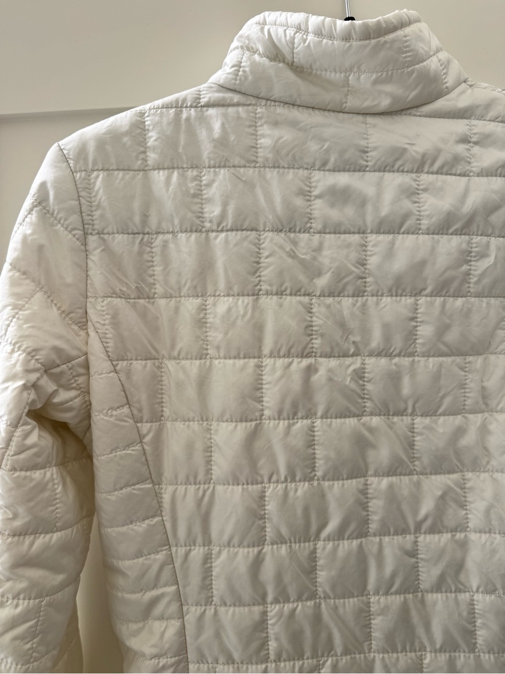 Patagonia Women’s Nanopuff Jacket - Picture 6 of 8
